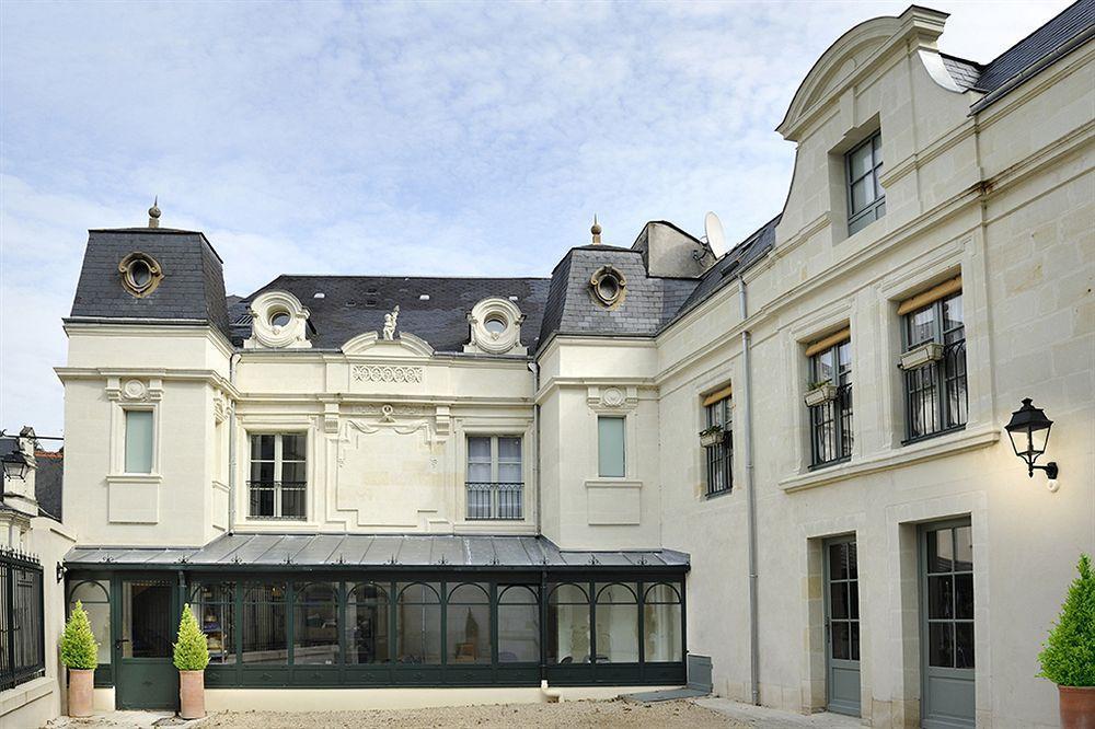 Logis Hotel Restaurant La Boule D'Or Chinon Eksteriør billede