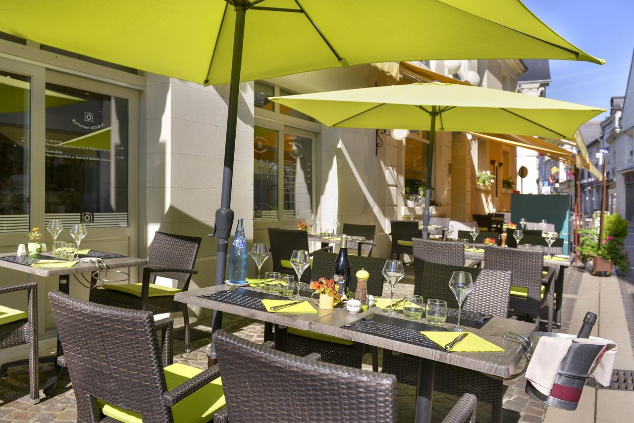 Logis Hotel Restaurant La Boule D'Or Chinon Eksteriør billede